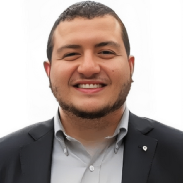 محامي فى دبي